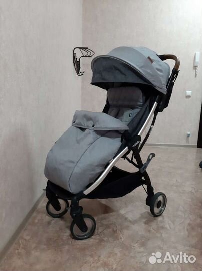 Прогулочная коляска capella
