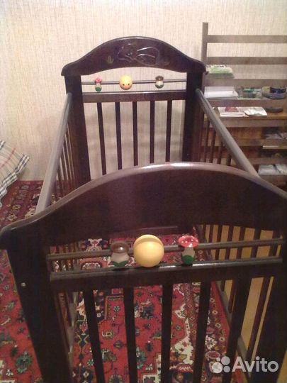 Детская кроватка
