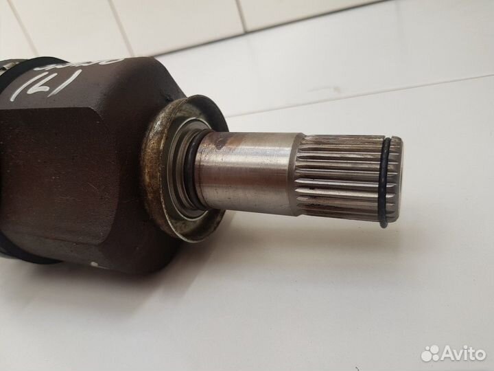 Полуось (привод) левый (Geely Atlas)