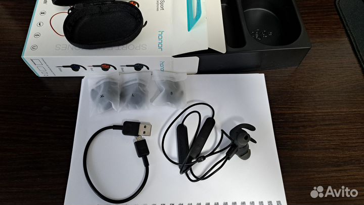 Беспроводные наушники Honor AM61