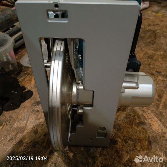 Циркулярная пила makita drs 780