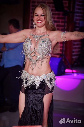 Восточные танцы, Живой барабан, Шоу программа