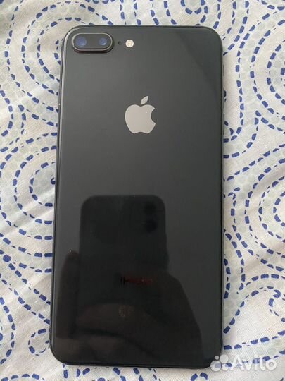 iPhone 8 Plus, 64 ГБ