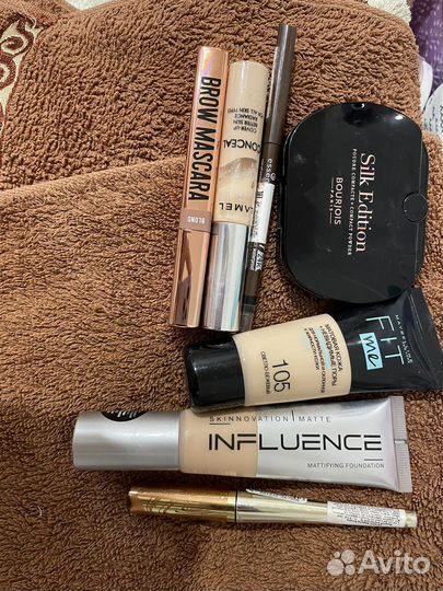 Набор косметики пакетом