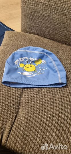 Плавки и шапочка для плавания