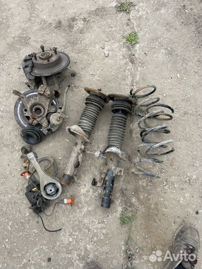 Передние амортизаторы ford fiesta mk4