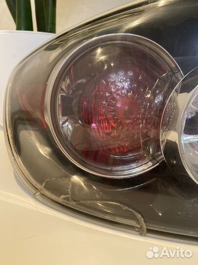 Задний левый фонарь Mazda 3