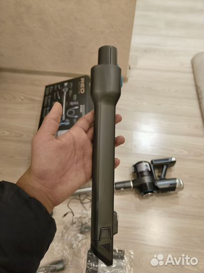 Ручной пылесос RED solution RV-UR3100