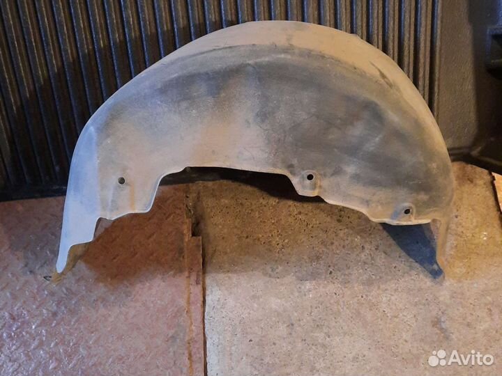 Подкрылок, брызговик задний правый Lifan Solano