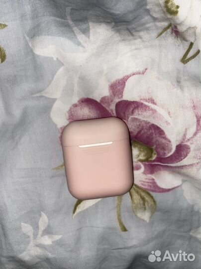 Беспроводные наушники с чехлом