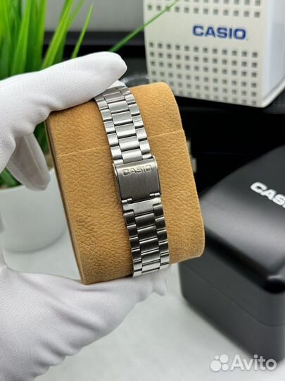 Часы Casio в стиле Old Money