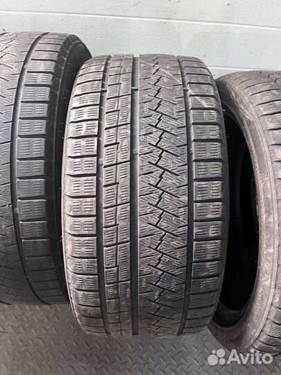 Triangle Snowlink TWT02 245/40 R18 97V