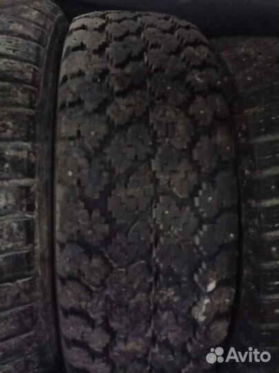 Cosmo Mucho Macho 215/65 R16 102