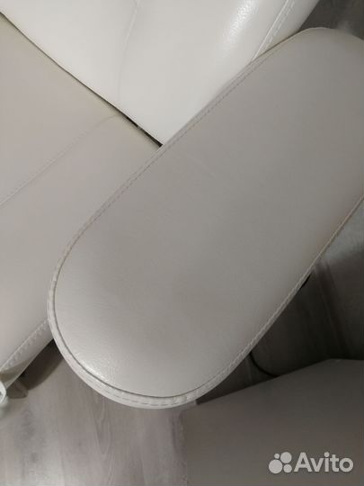 Педикюрное кресло с электроприводом