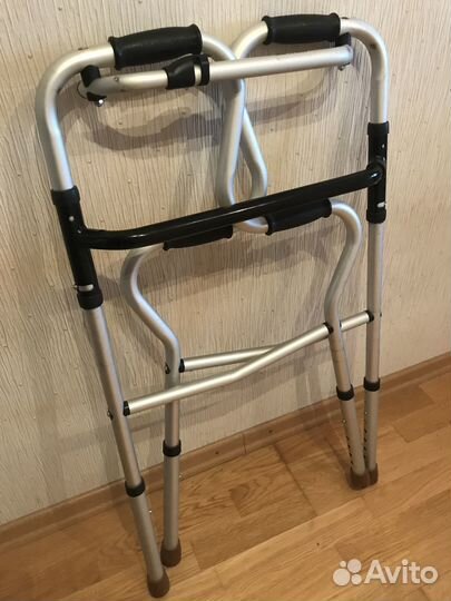 Ходунки для взрослых шагающие