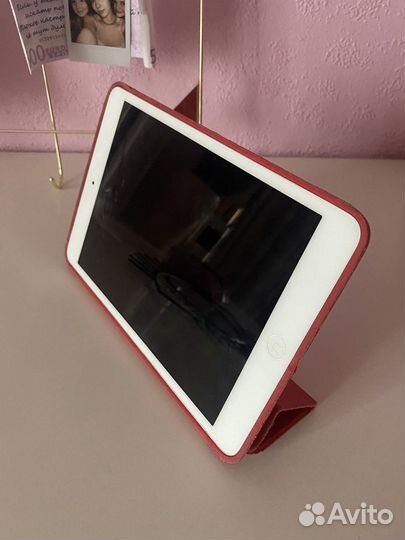 iPad mini 2 с Wi-Fi и 16GB + обложка
