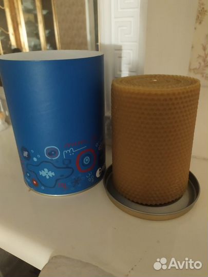 Большая подарочная свеча из пчелиной вощины