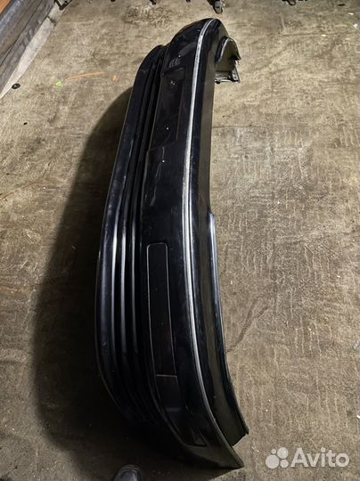 Продам передний бампер Лексус LS400,Цельсиор