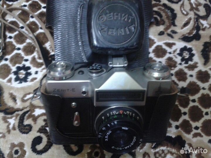 Продаю фотоаппарат Зенит-Е