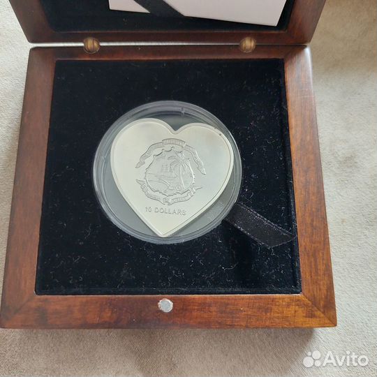 Endless Love Юбилейная монета 10 долл