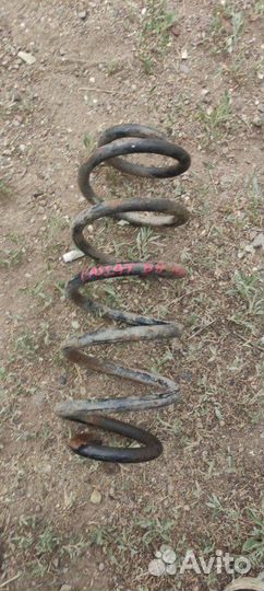 Пружина передняя Volkswagen Passat B5+ AZM 2003