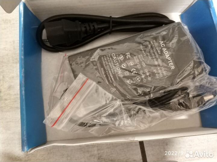 Зарядка для ноутбука универсальная новая