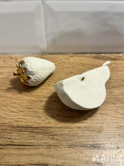 Фарфоровые фрукты