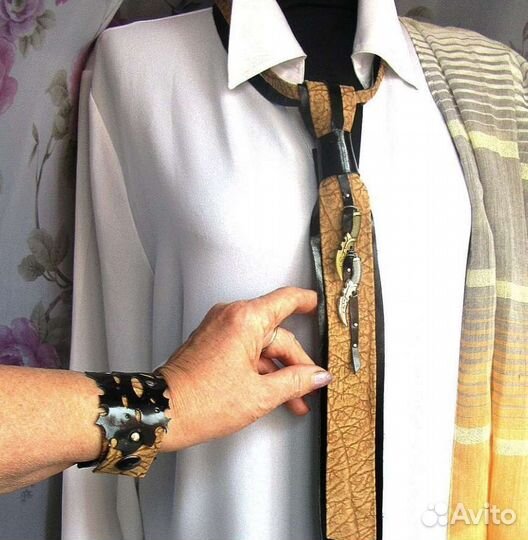 Галстук из кожи Кинжал