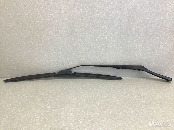 Поводок стеклоочистителя передний левый VW Polo (S