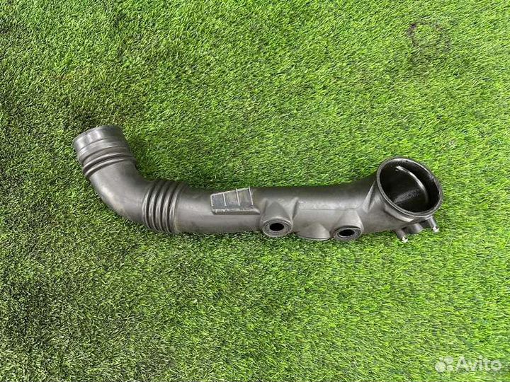 Патрубок интеркулера левый Bmw 3 E90 N54B30 2008