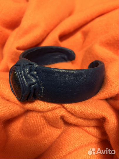 Браслет с лазуритом. Кожаный