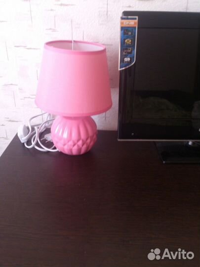 Лампа настольная