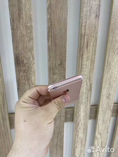 iPhone 6S, 64 ГБ