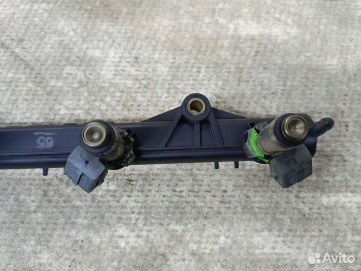 Топливная рампа в сборе Volkswagen 1.6 AEE