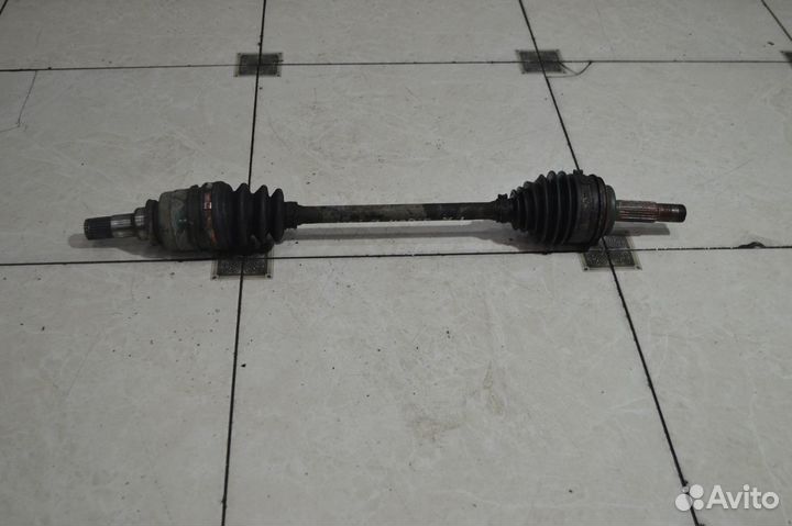 Привод передний левый Toyota Yaris