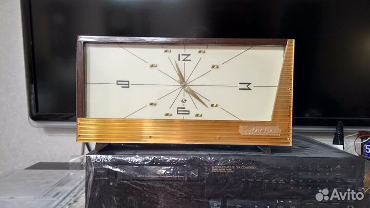 Часы настольные. Весна