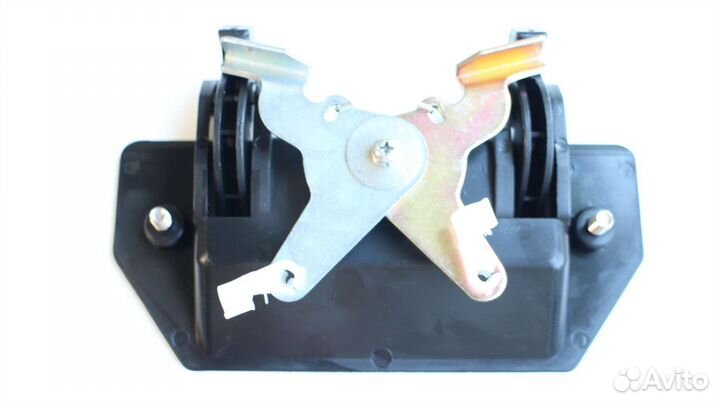 Ручка задней двери Nissan Navara