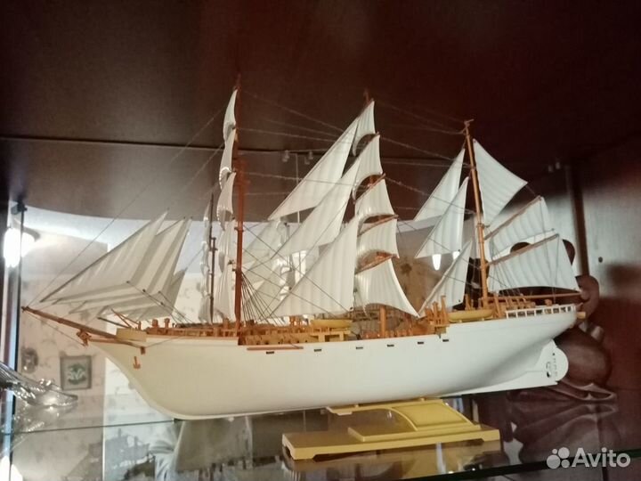 Модель корабля Товарищ