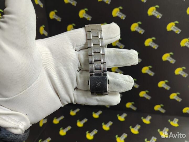 Часы Daniel Klein