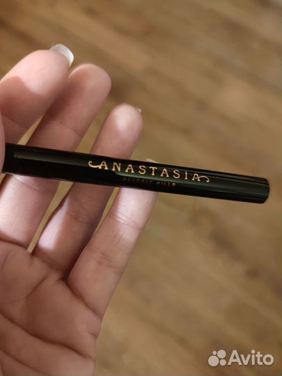 Косметика для коррекции бровей Anastasia Beverly h