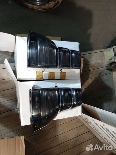 Задние фанари Toyota Prado 150