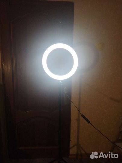 Лампа кольцевая