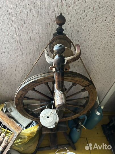 Прялка деревянная старинная