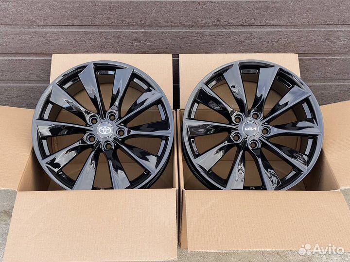 Диски литые R18 5x114,3 Kia Hyundai Toyota FB