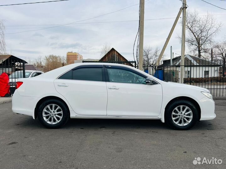 Toyota Camry 2.5 AT, 2011, 186 100 км