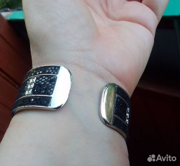 Часы-браслет женские