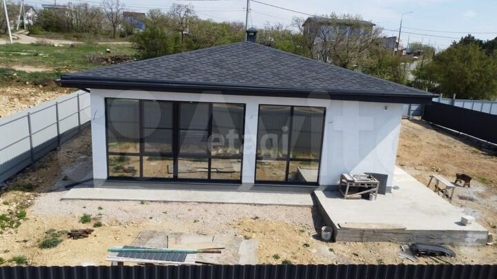 Дом 79,9 м² на участке 8 сот.