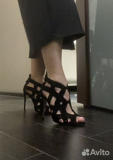 Босоножки zara черные 36