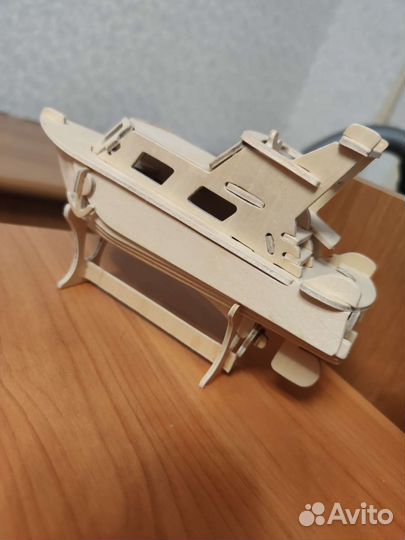 Модель катера