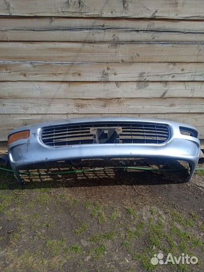 Бампер передний Тойота литайс